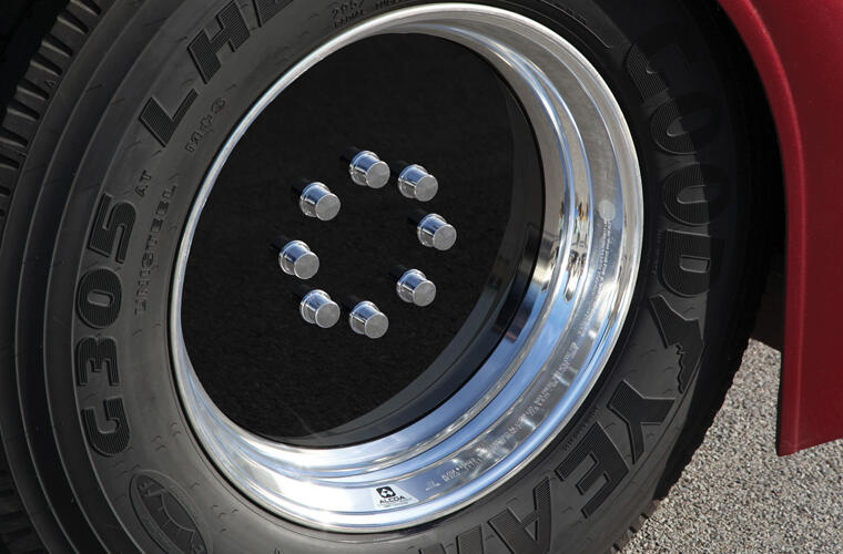 Disk Style Drive Axle Hubcovers